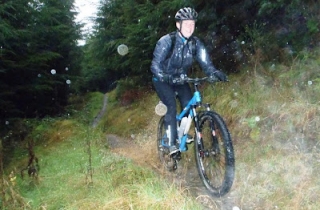  Vélo de montagne humide 